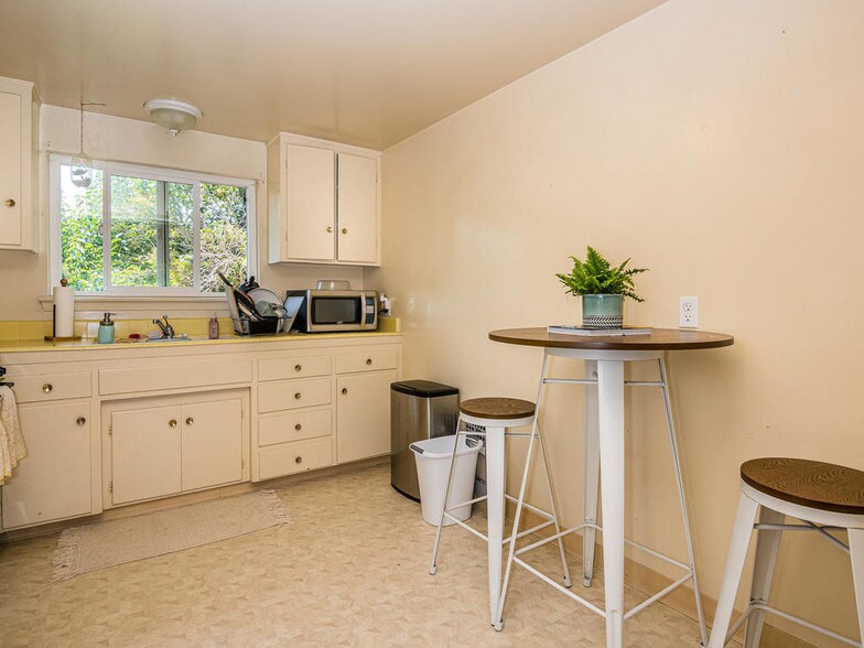 More Photos Of 505 Brizzolara St, San Luis Obispo Apartments For Sale