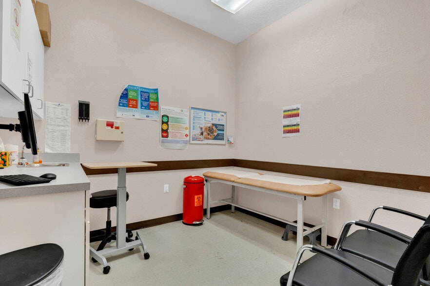 More Photos Of 901-911 N Central Ave, Kissimmee Medical For Lease
