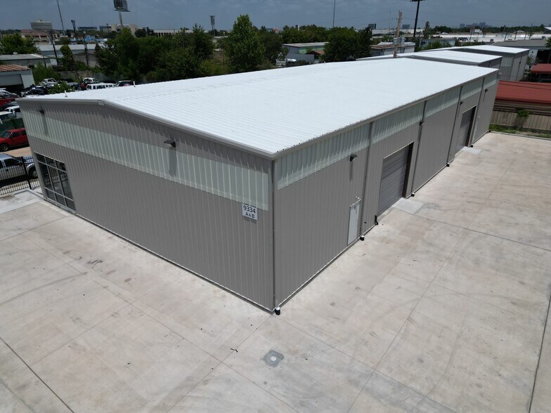 More Photos Of 9334 Ronda Ln, Houston Industrial For Lease