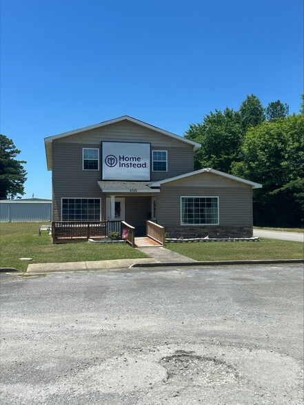 Primary Photo Of 2725 Rainbow Dr, Gadsden Medical For Lease