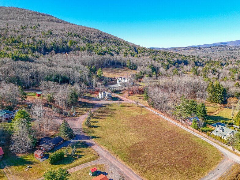 More Photos Of 218 NY-296, Windham Hotel For Sale