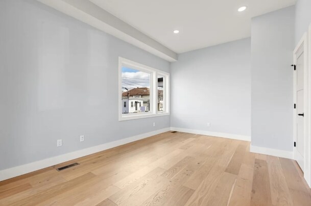 More Photos Of 308 Newton St, Waltham Apartments For Sale