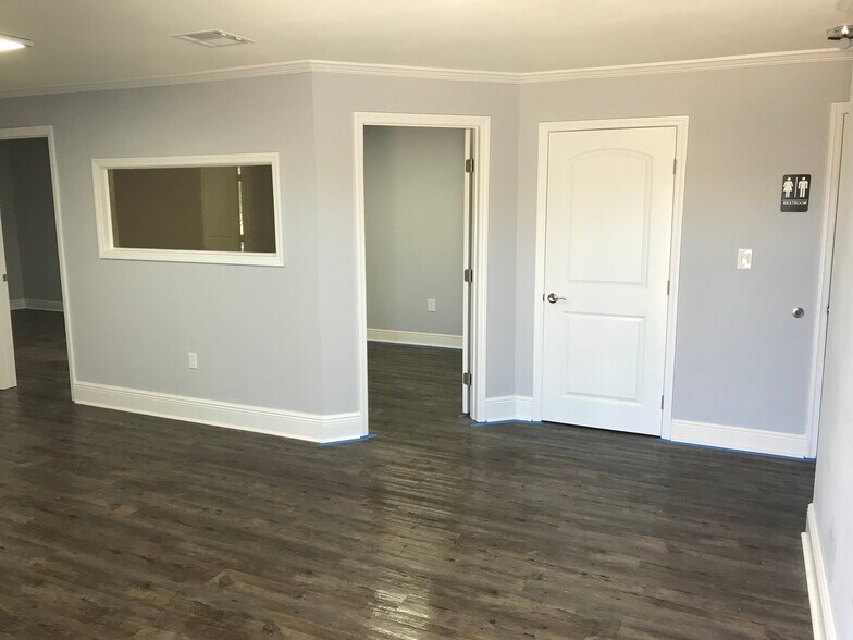 More Photos Of 1267 US 1, Rockledge Office For Lease