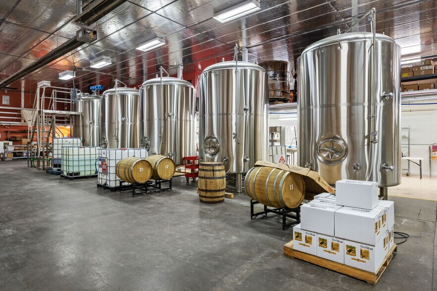 More Photos Of 1 Stevenson Rd, Laramie Specialty For Lease