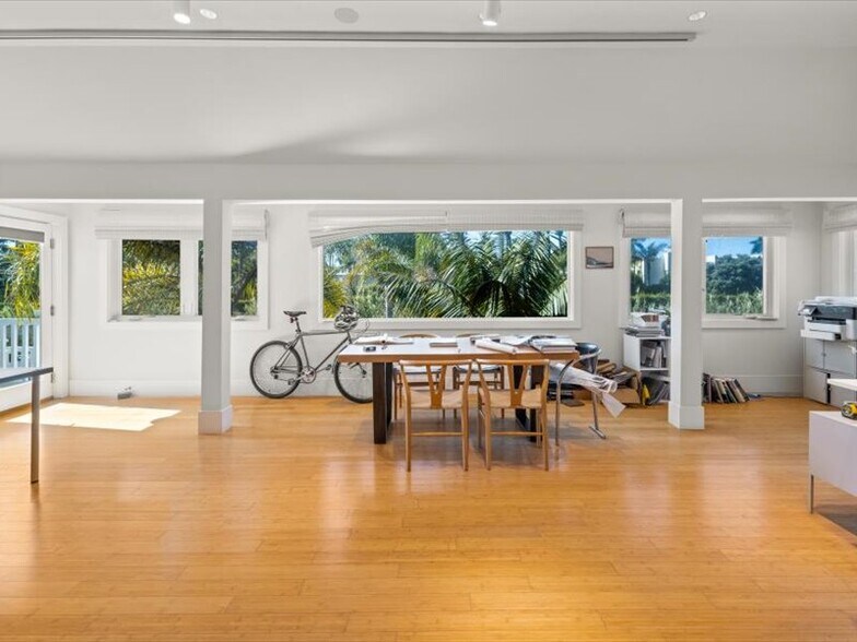 More Photos Of 3823 Santa Claus Ln, Carpinteria Restaurant For Sale