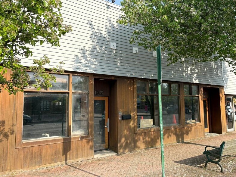 More Photos Of 1205 Main St, Branford Restaurant For Lease