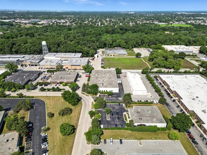 More Photos Of 8130 River Dr, Morton Grove Warehouse For Sale