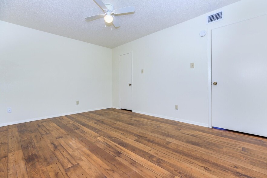 More Photos Of 255 Turner St, Roanoke Apartments For Sale