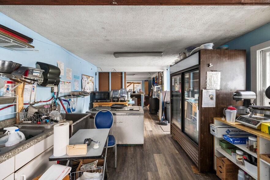 More Photos Of 3-5 Union St, Kennebunkport Storefront Retail Office For Sale