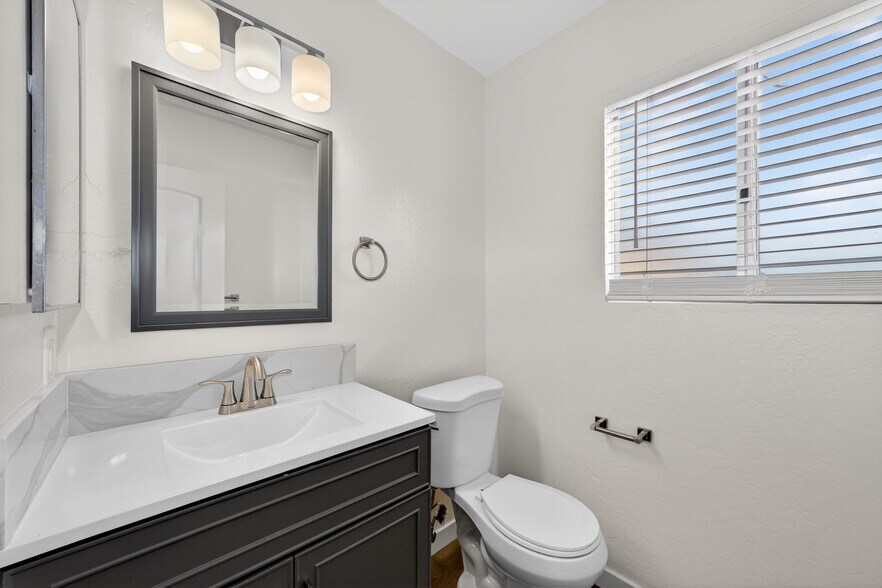 More Photos Of 631 Hillside Ter, Vista Apartments For Sale