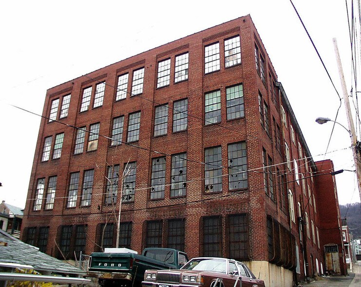 More Photos Of 506 N 12th St, Reading Industrial For Sale