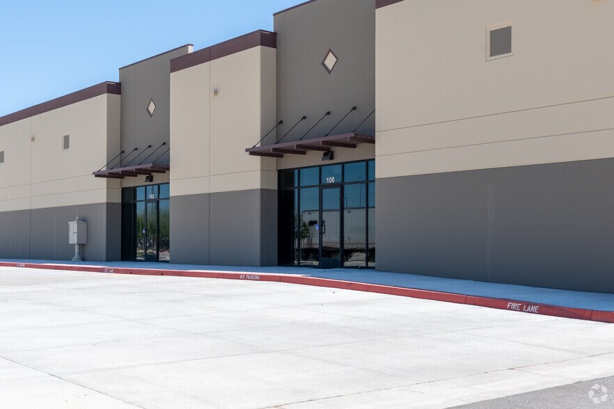 More Photos Of 744 Avenue L-6 Avenue L-6, Lancaster Warehouse For Lease