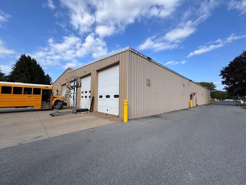 More Photos Of 7765 Lakeport Rd, Chittenango Warehouse For Lease