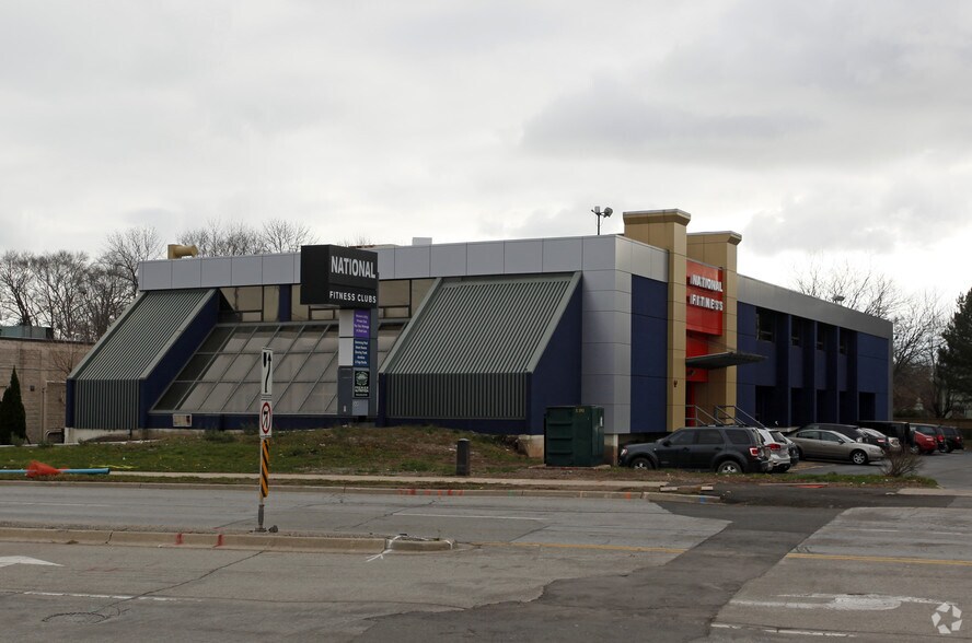 Primary Photo Of 3430 Fairview St, Burlington Health Club For Lease