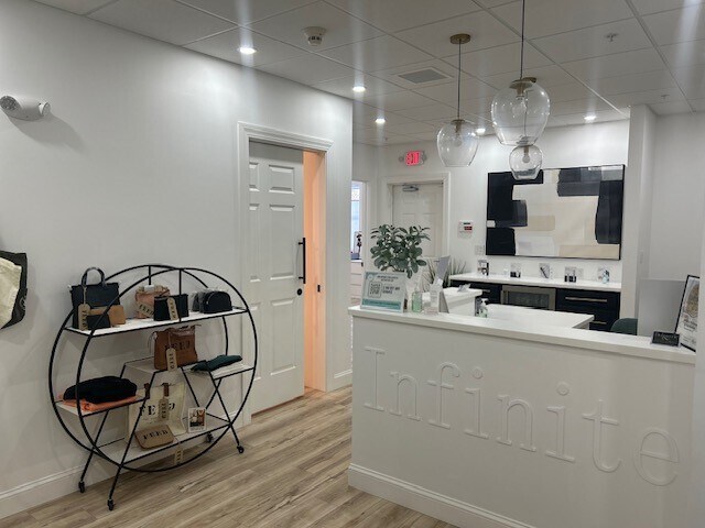 More Photos Of 45 Forest Falls Dr, Yarmouth Medical For Lease