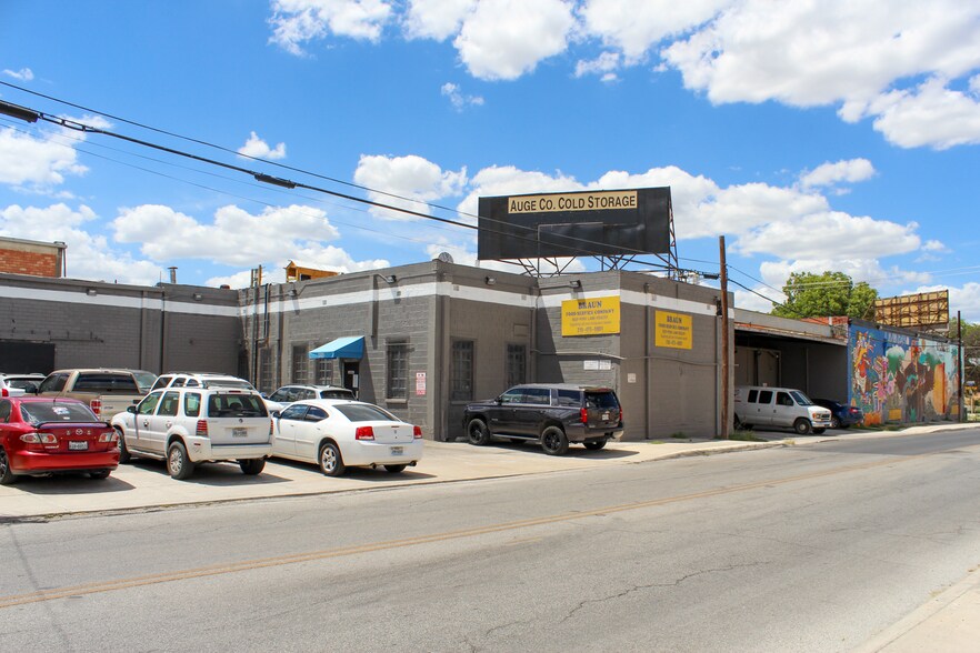 Primary Photo Of 1305 S Brazos St, San Antonio Refrigeration Cold Storage For Lease