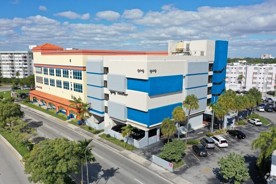 More Photos Of 909 NE 163rd St, North Miami Beach Medical For Sale