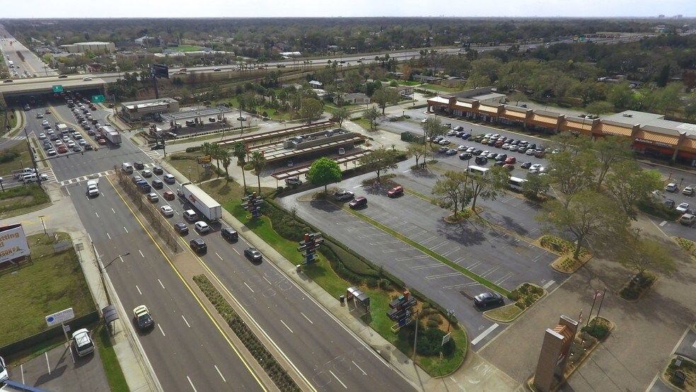 More Photos Of 242 S Semoran Blvd, Orlando Land For Lease