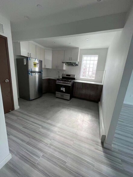 More Photos Of 16109 72nd Ave, Fresh Meadows Apartments For Sale