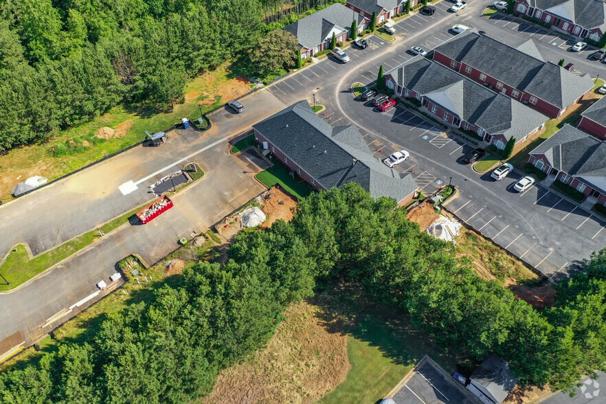 More Photos Of 245-251 River Park Dr, Woodstock Medical For Sale