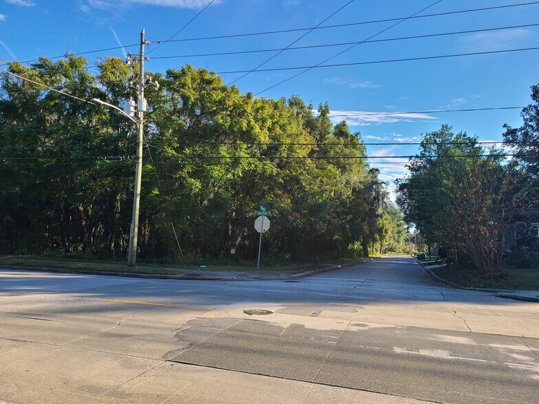 More Photos Of New York Ave & Frankfort Ave, Deland Land For Sale