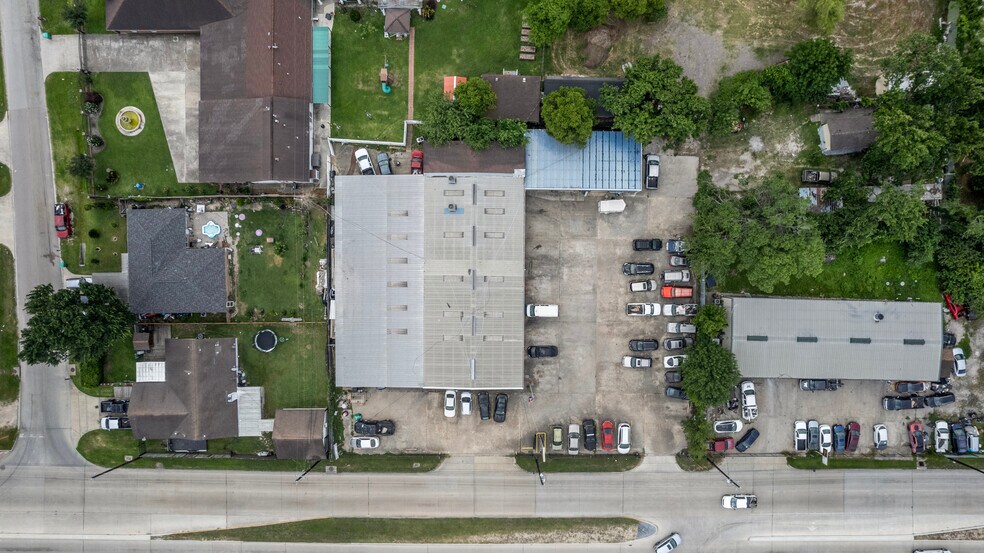 More Photos Of 658 Aldine Mail Route Rd, Houston Auto Repair For Sale