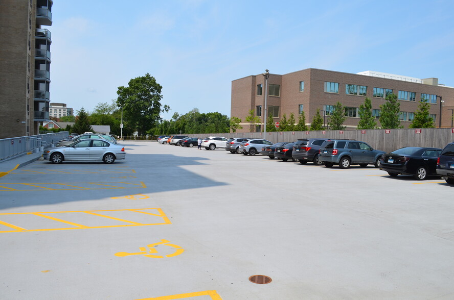 More Photos Of 1 Strawberry Hill Ct, Stamford Apartments For Sale