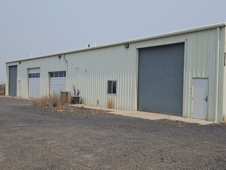 More Photos Of 2939 SW High Desert Dr, Prineville Warehouse For Lease