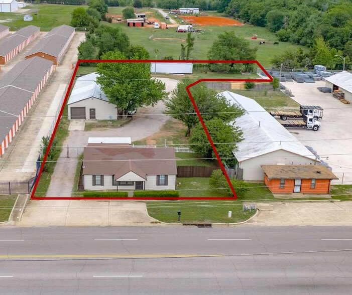 Primary Photo Of 2127 SE 44th St, Oklahoma City Service For Sale