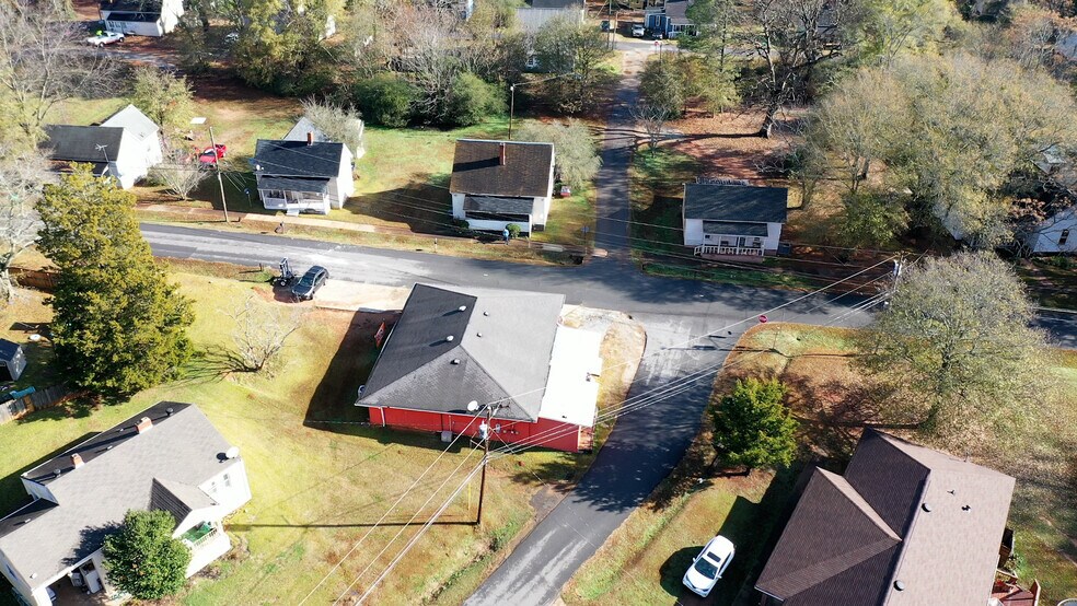 More Photos Of 247 Cannon Dr, Social Circle Restaurant For Sale