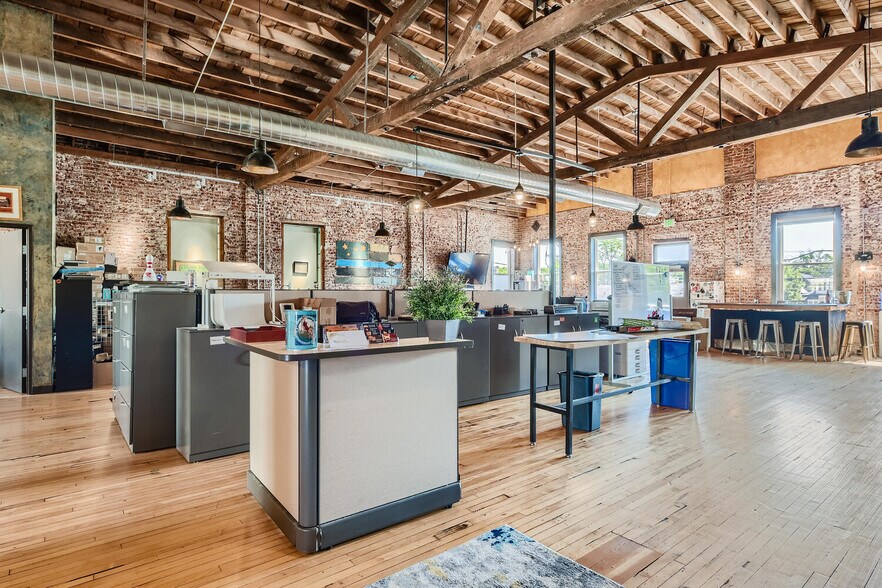 More Photos Of 238 N Broadway, Denver Storefront Retail Office For Lease