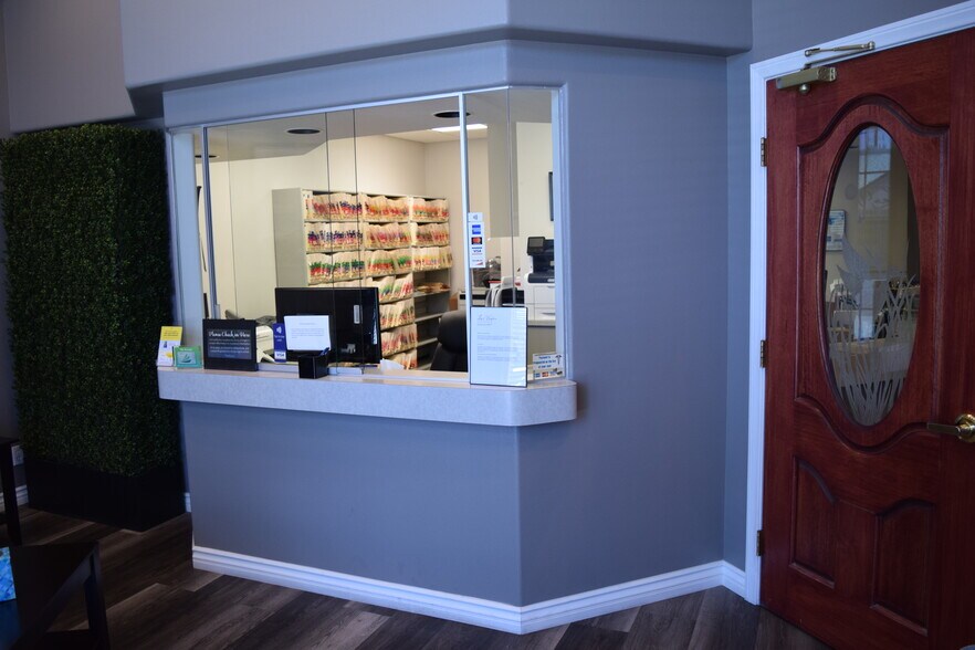 More Photos Of 3505 E Harmon Ave, Las Vegas Medical For Lease