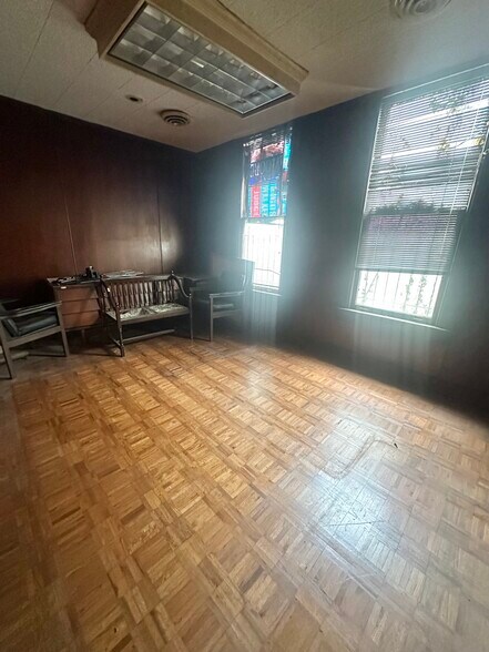 More Photos Of 5381 1st Ave N, Birmingham Medical For Sale