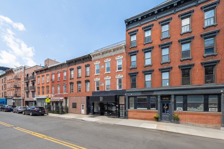 More Photos Of 147 Grand St, Brooklyn Apartments For Sale