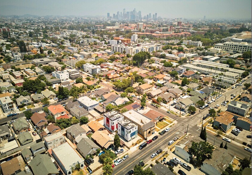More Photos Of 1165 W 39th St, Los Angeles Apartments For Sale