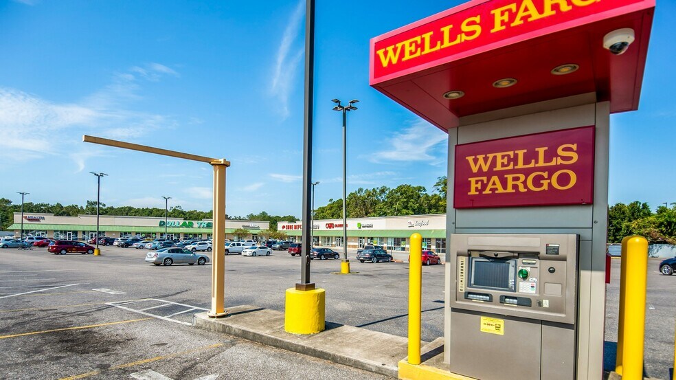 More Photos Of 7885 Moffett Rd, Semmes Unknown For Lease