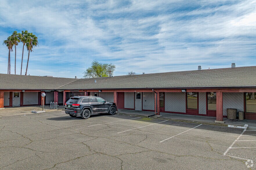 More Photos Of 2500 Marconi Ave, Sacramento Office For Lease