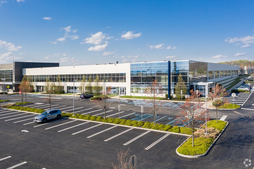 More Photos Of 721 Arbor Way, Blue Bell Office For Lease