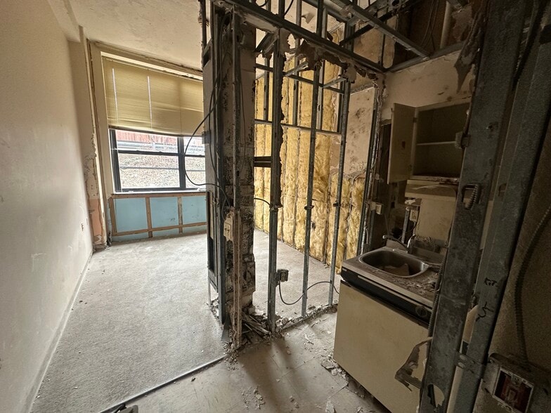 More Photos Of 215 Lelia St, Pittsburgh Apartments For Sale