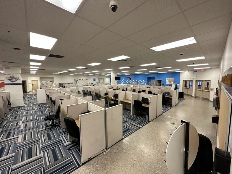 More Photos Of 652-682 S Ogden St, Buffalo Unknown For Lease