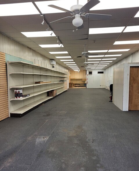 More Photos Of 122 Merrimack St, Haverhill Storefront For Lease