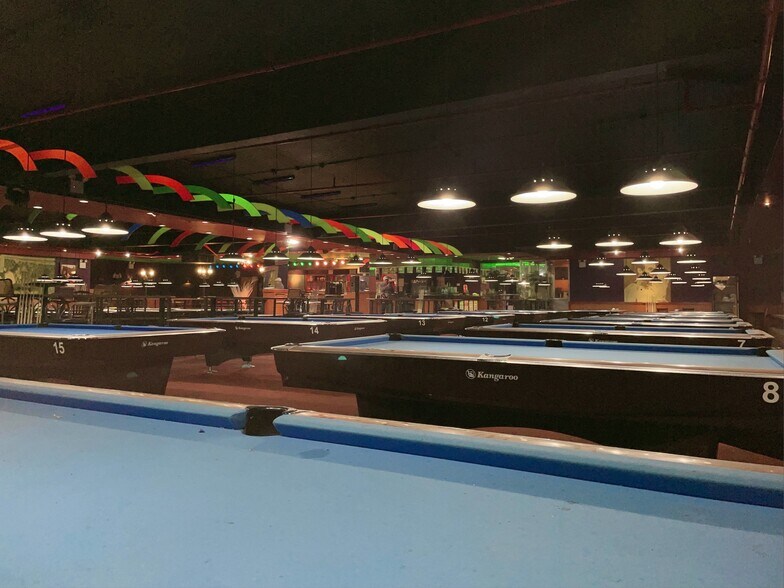 More Photos Of 2301 Jerome Ave, Bronx General Retail For Sale