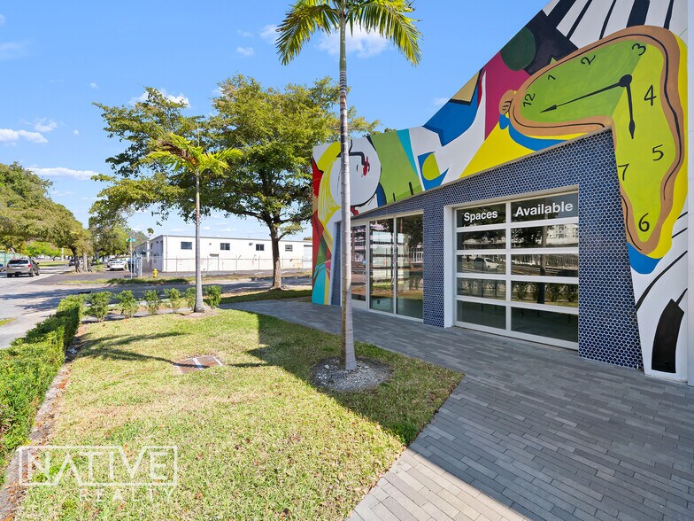 More Photos Of 410-470 NE 1st Ave, Hallandale Restaurant For Lease