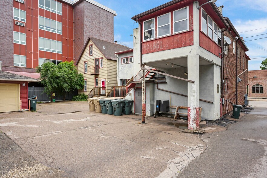 More Photos Of 516 S Park St, Madison Apartments For Sale