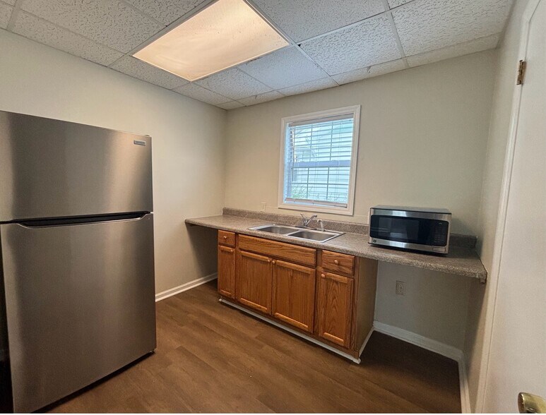 More Photos Of 730 S Church St, Spartanburg Office Residential For Lease