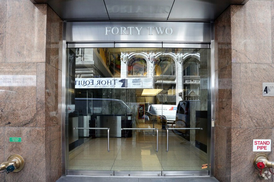 More Photos Of 42 W 39th St, New York Office For Lease