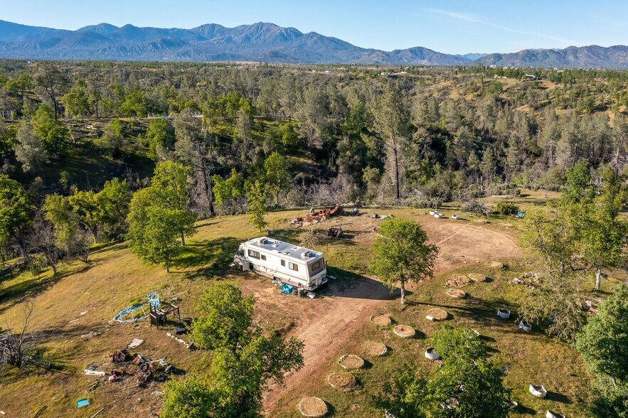 More Photos Of 12748 Gas Point Rd, Igo Land For Sale