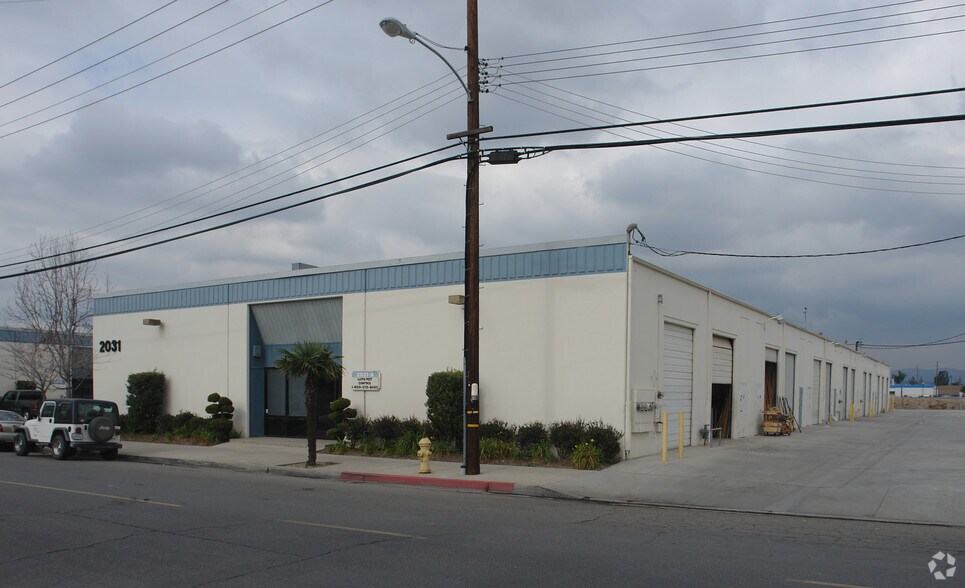 More Photos Of 2031 E Via Burton St, Anaheim Warehouse For Lease