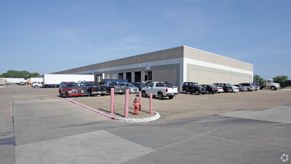 Primary Photo Of 739-831 S Great Southwest Pky, Grand Prairie Warehouse For Lease