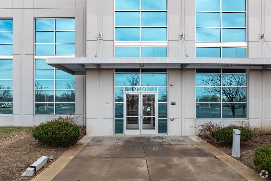 More Photos Of 8580 Evans Ave, Berkeley Office For Lease